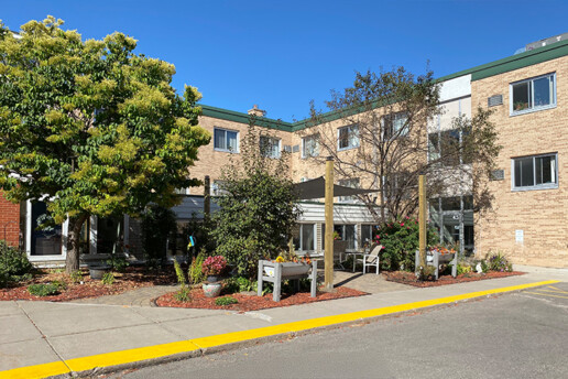 Gloria Dei Manor at Ecumen Litchfield