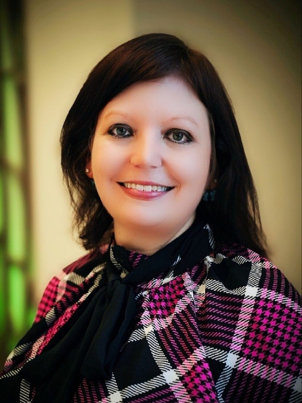 Professional portrait of Jennifer Schreifels